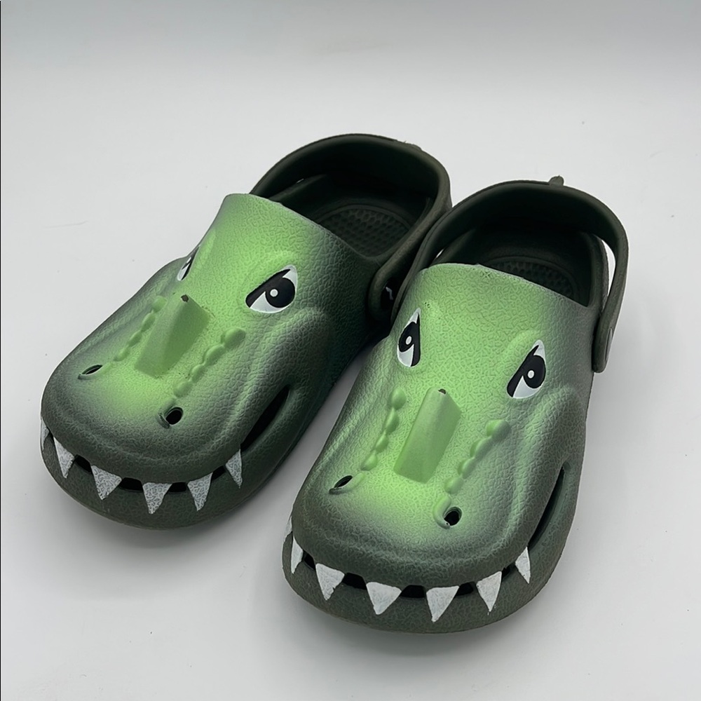 Norty Alligator Waterproof Clogs
